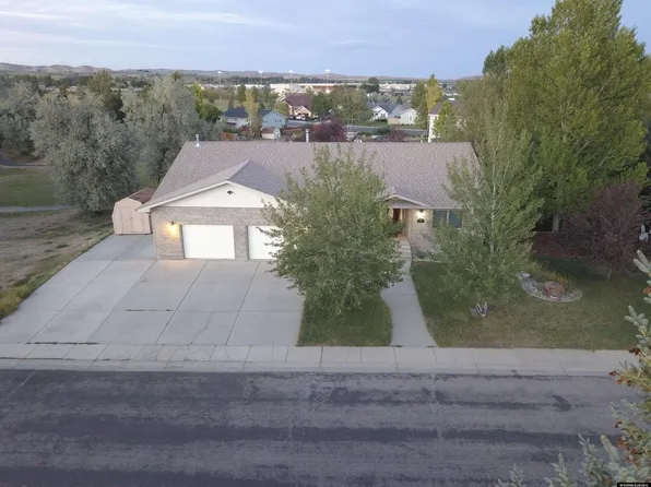170 Indian Lookout Dr, Lander, WY 82520