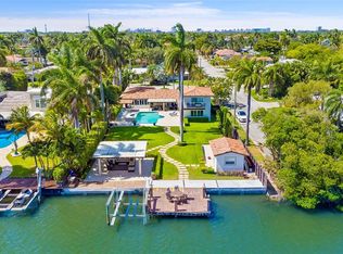 1100 N Northlake Dr, Hollywood, FL 33019