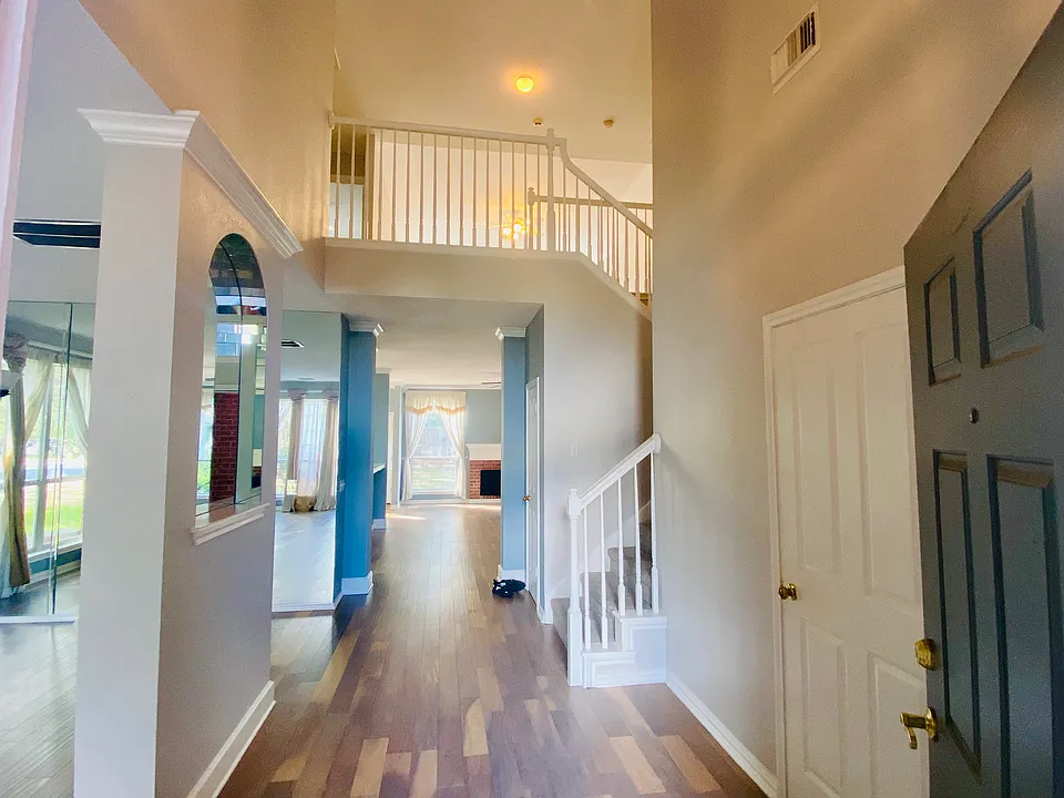 1707 Autumn Fire Dr