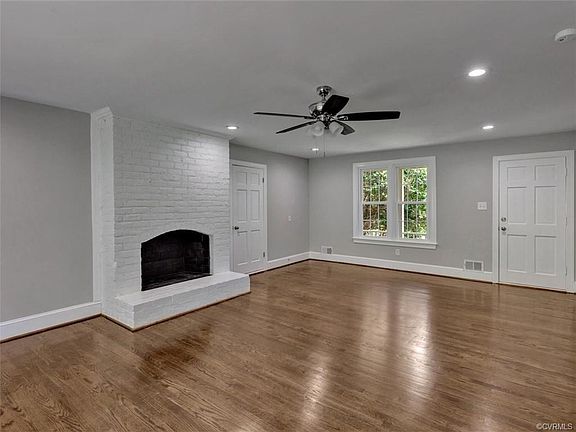 5th image of 1600 Hearthglow Ln