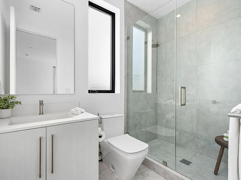 133 N Edinburgh Ave — Photo 21