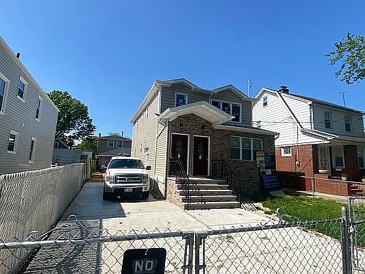 3rd image of 160-23 122nd Ave