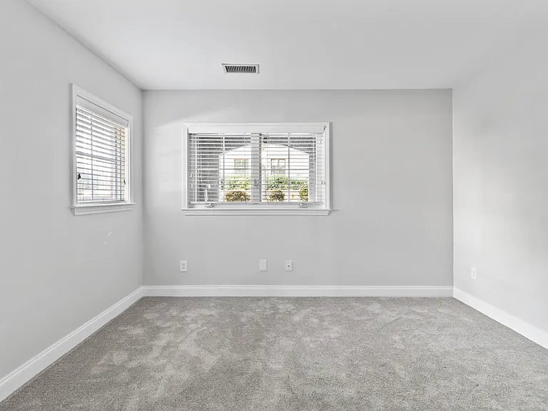 206 S Cedar St — Photo 20