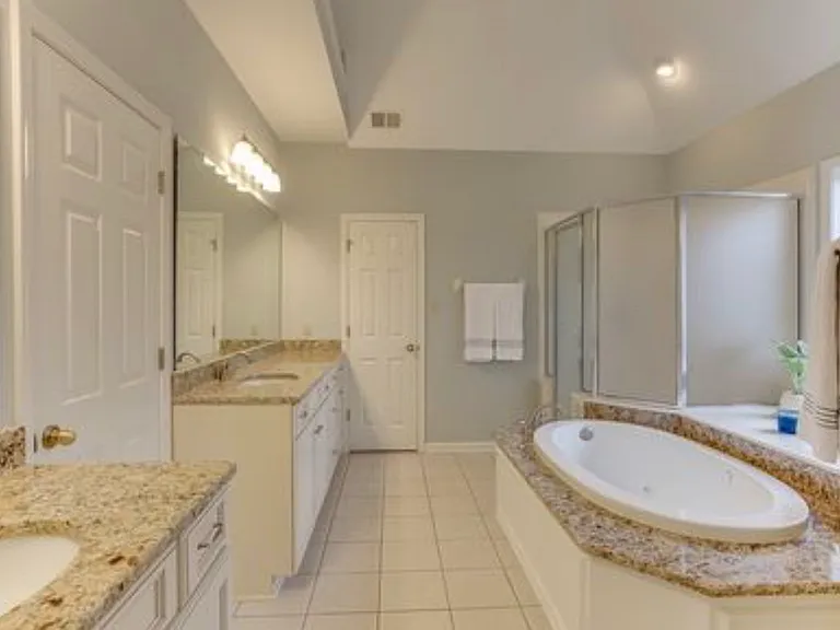 9064 Carriage Creek Rd — Photo 9