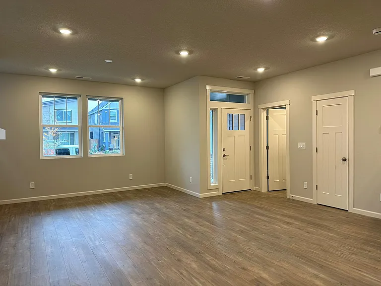 3818 SE 83rd Ave — Photo 37