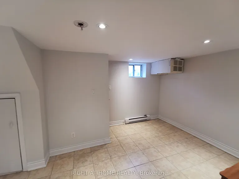 1785 Victoria Park Ave — Photo 4