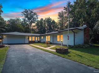 9457 Sheridan Rd, Burt, MI 48417