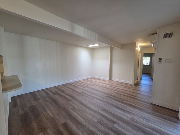 5th image of 719 Adeline Pl