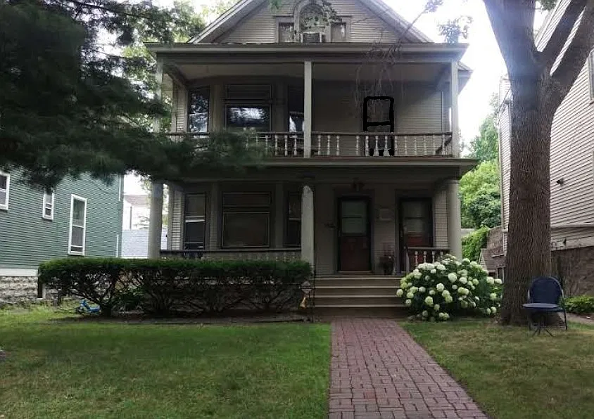 464 Marshall Ave — Photo 1