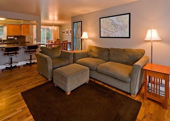 3rd image of 3111 Firwood Ave
