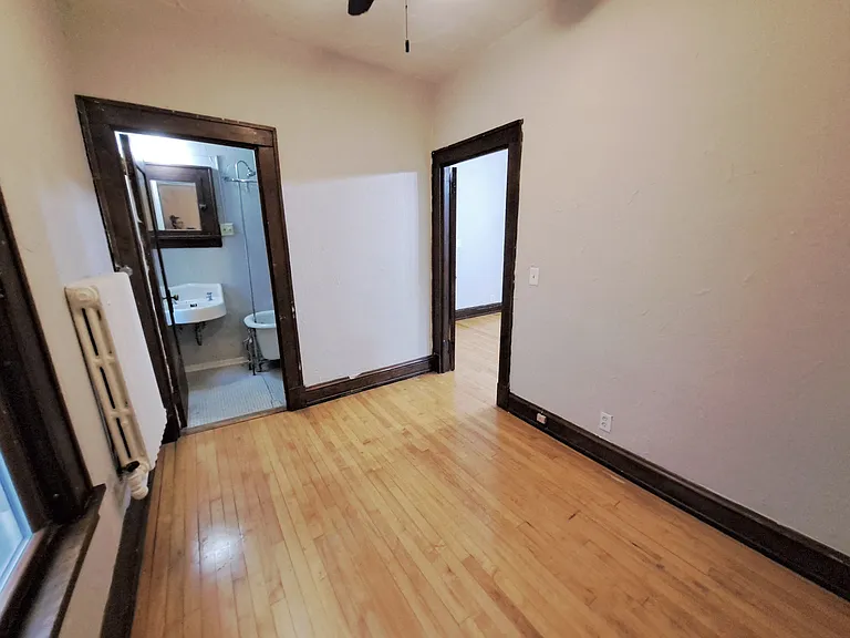 225 Place Apartments — Photo 75