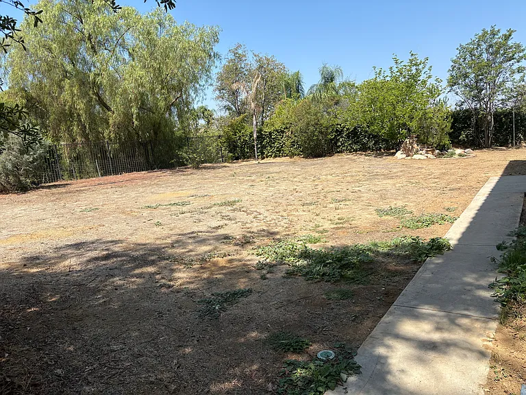 524 Golden West Dr — Photo 40