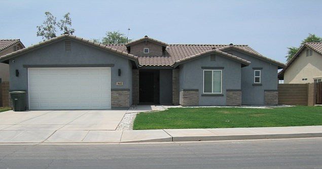 1st image of 3612 S 39th Dr
