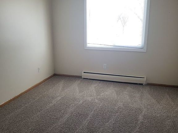 4th image of 801 21st Ave N APT 201