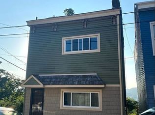 2041 Eggers St, Pittsburgh, PA 15212