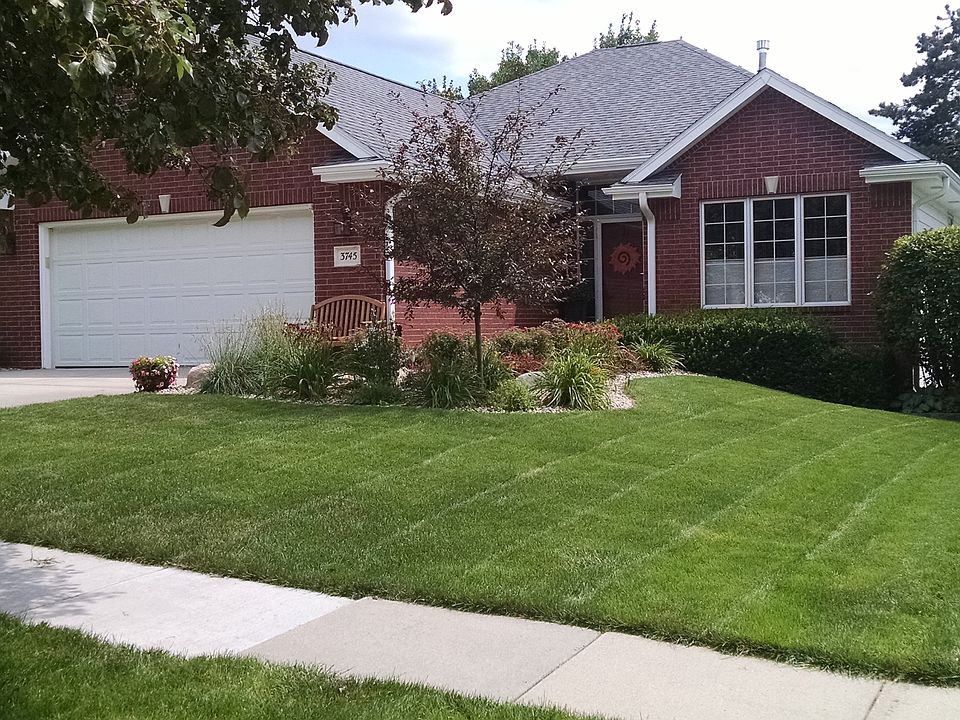 1st image of 3745 Savannah Cir