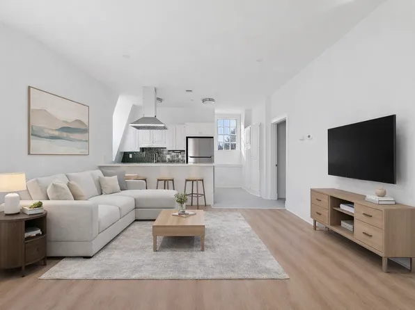 19 Everett St, Southbridge, MA