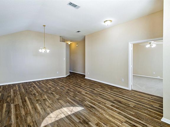 4th image of 112 Faircrest Dr
