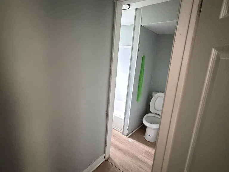 59 Laser St #1 — Photo 7
