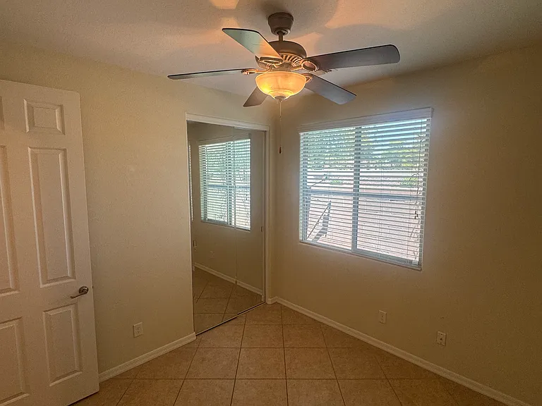 298 E Kaibab Dr — Photo 11