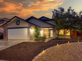 8100 Rogue Ct, Sacramento, CA 95828