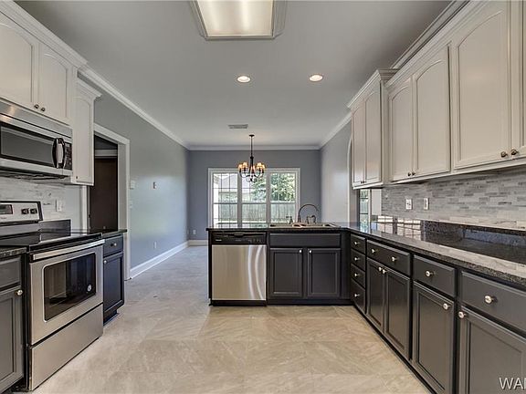 5th image of 2050 Harrison Dr