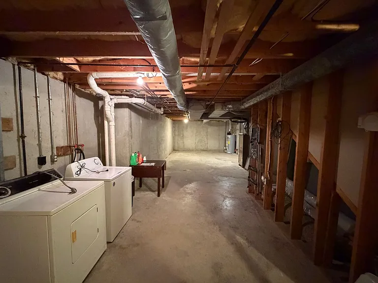 40 Danforth Ct — Photo 19