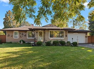 901 E 1st St, Lockport, IL 60441
