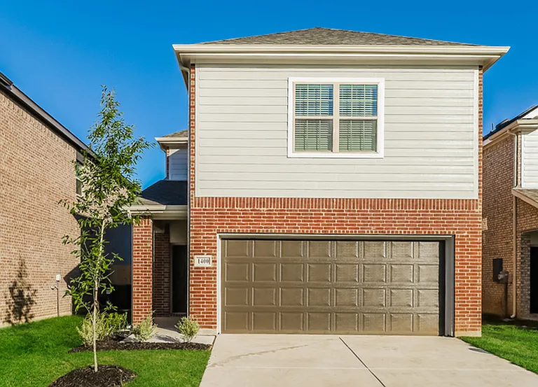 1400 Ester Ln — Photo 1