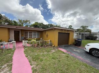 4700 NW 42nd St, Lauderdale Lakes, FL 33319