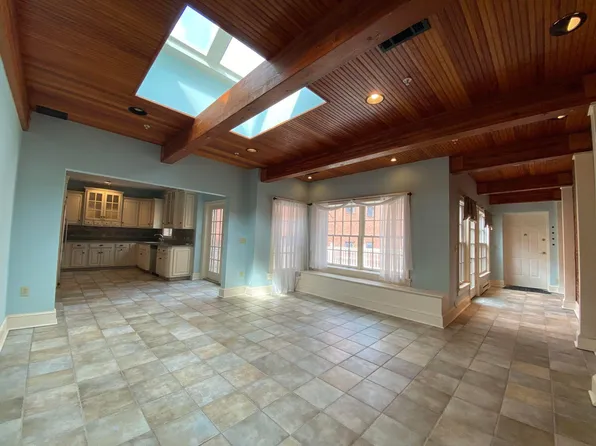 36 N Potomac St, Hagerstown, MD 21740