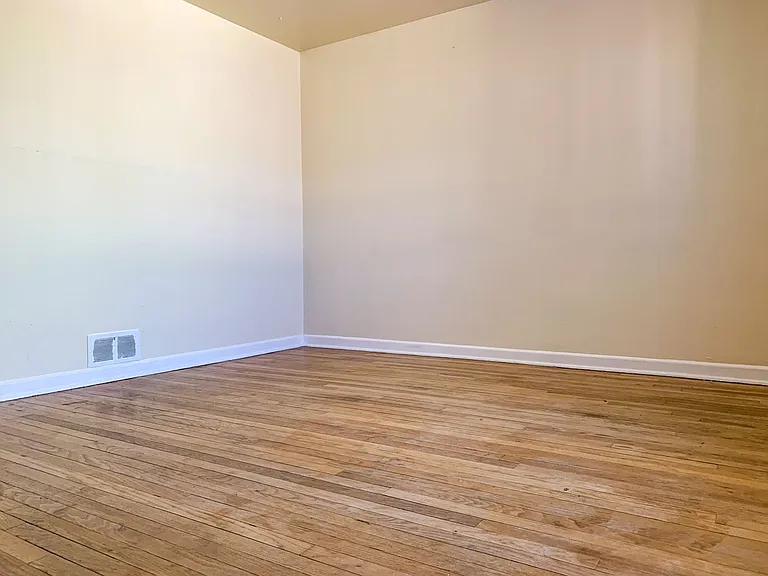 2 Bedroom with Hardwood Floors — Photo 25