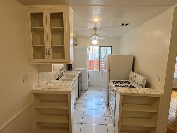 4th image of 1441 S Wooster St APT 5