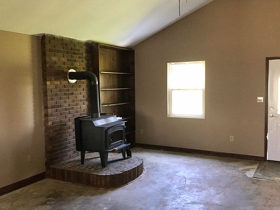 3rd image of 437 Coile Rd