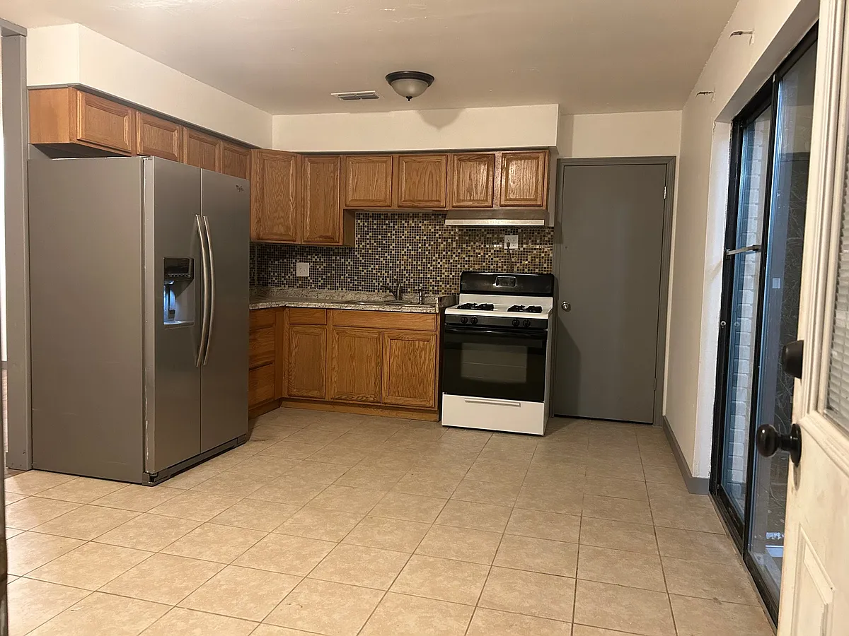 Building Photo - 105 Deloris Dr