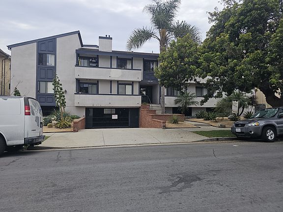 2nd image of 3515 Keystone Ave APT 106
