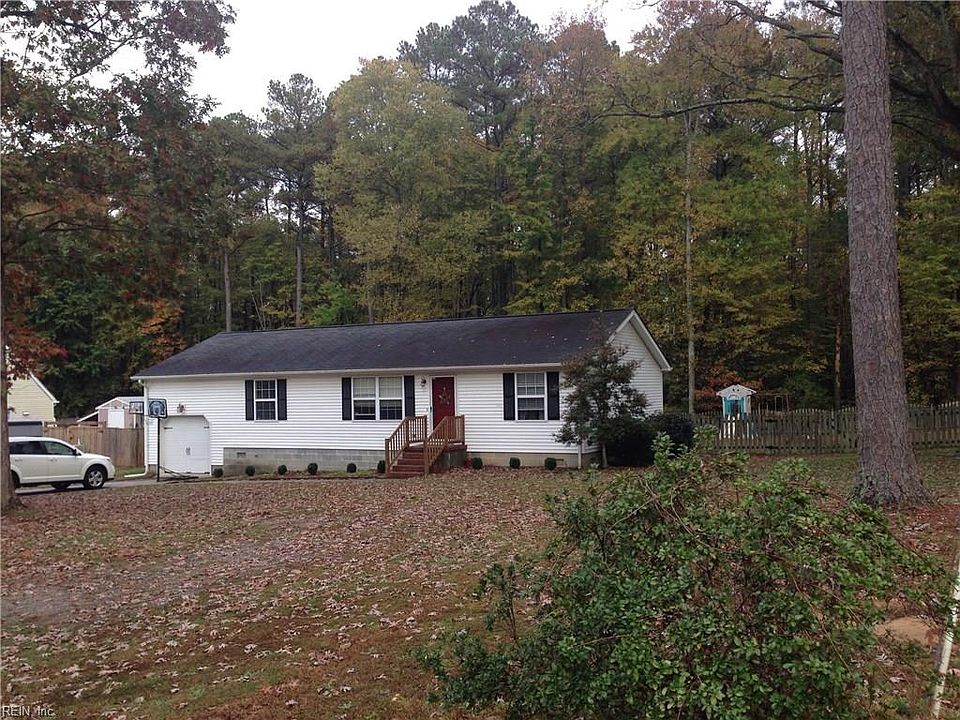 1st image of 303 Browns Ln