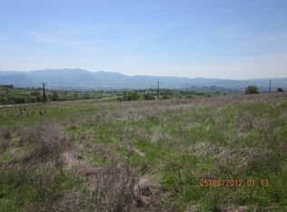 5111 Cherry Ln, Medford, OR