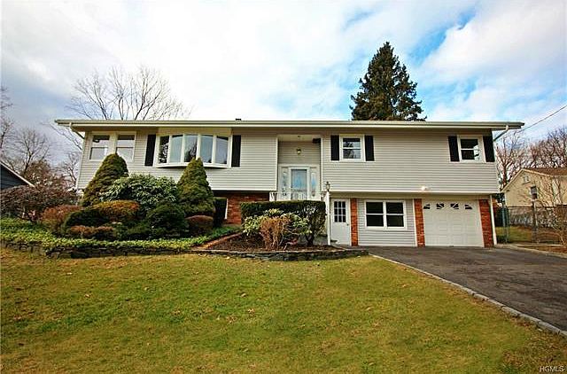 1st image of 127 Lake Dr