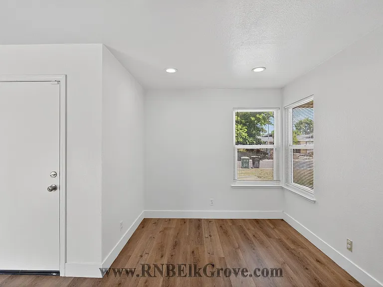 6844 Sandrock Way — Photo 11