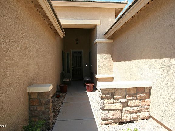 2nd image of 2601 E San Isido Trl