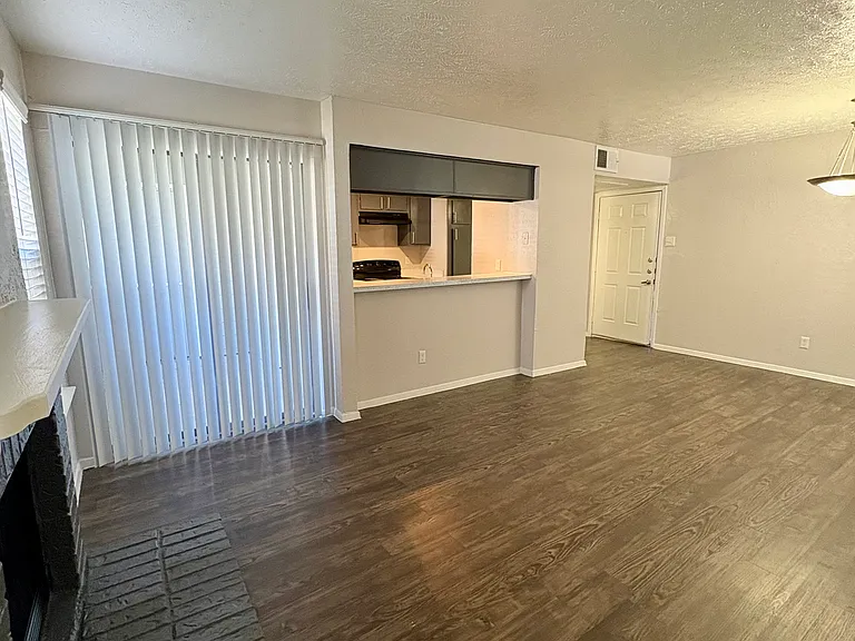 Pleasant Creek Apartments — Photo 44
