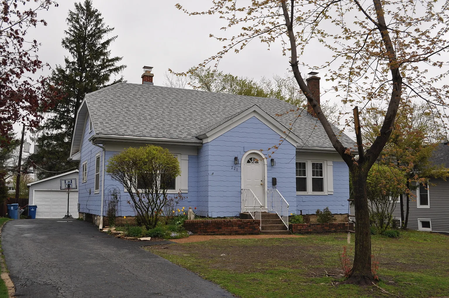 220 4th St photo 1