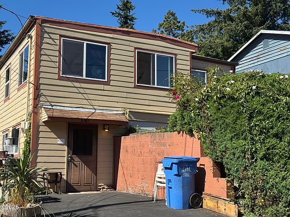 2nd image of 646 SE 8th St