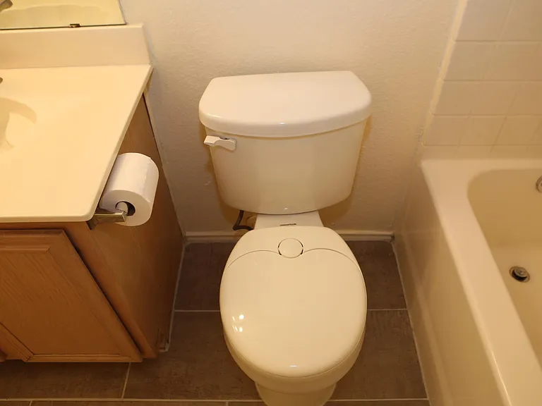 7305 Maplewood Dr — Photo 37