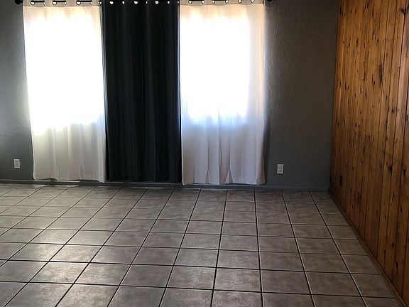 4th image of 2532 N Sparkman Blvd #A