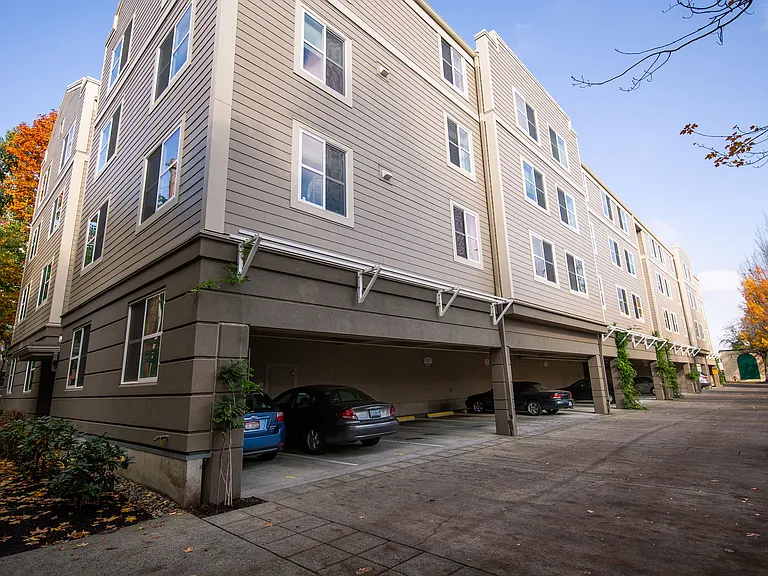Buckman Heights — Photo 31