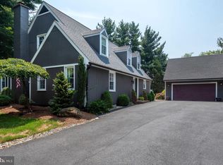 2111 Landis Valley Rd, Lancaster, PA 17601