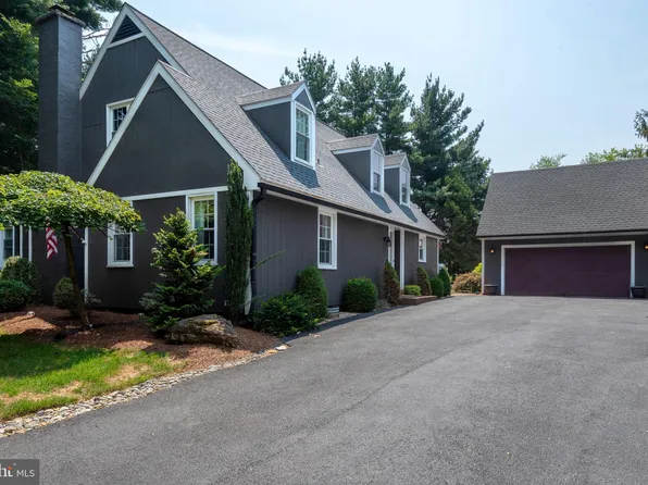 2111 Landis Valley Rd, Lancaster, PA 17601