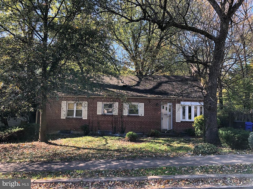2nd image of 3380 N Dickerson St